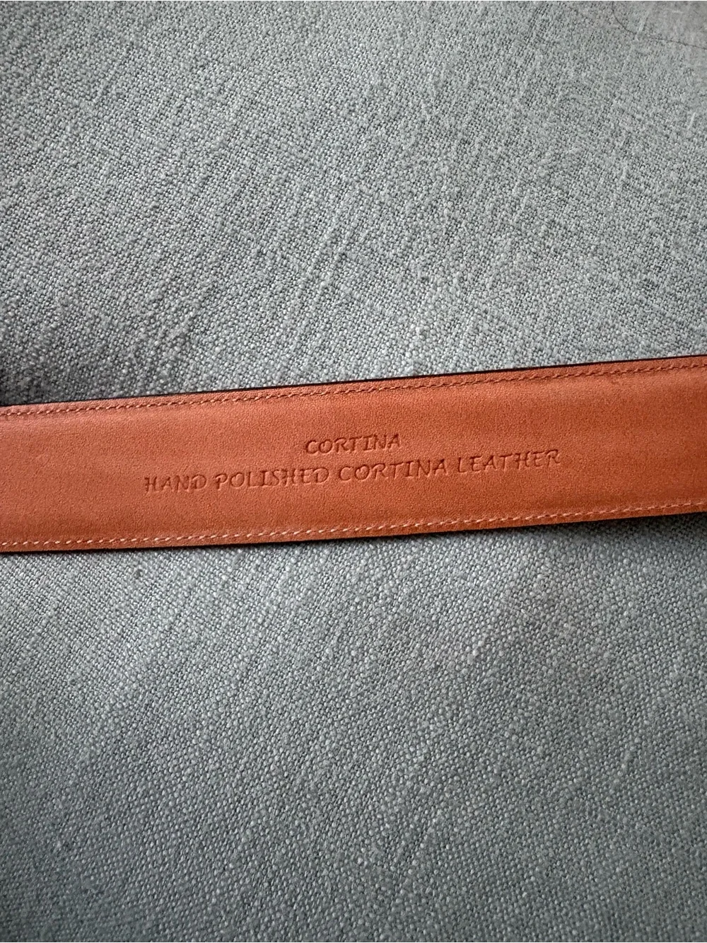 Trafalgar Cortina Leather Belt Men’s Size 42 Mahogany Brown Gold Buckle